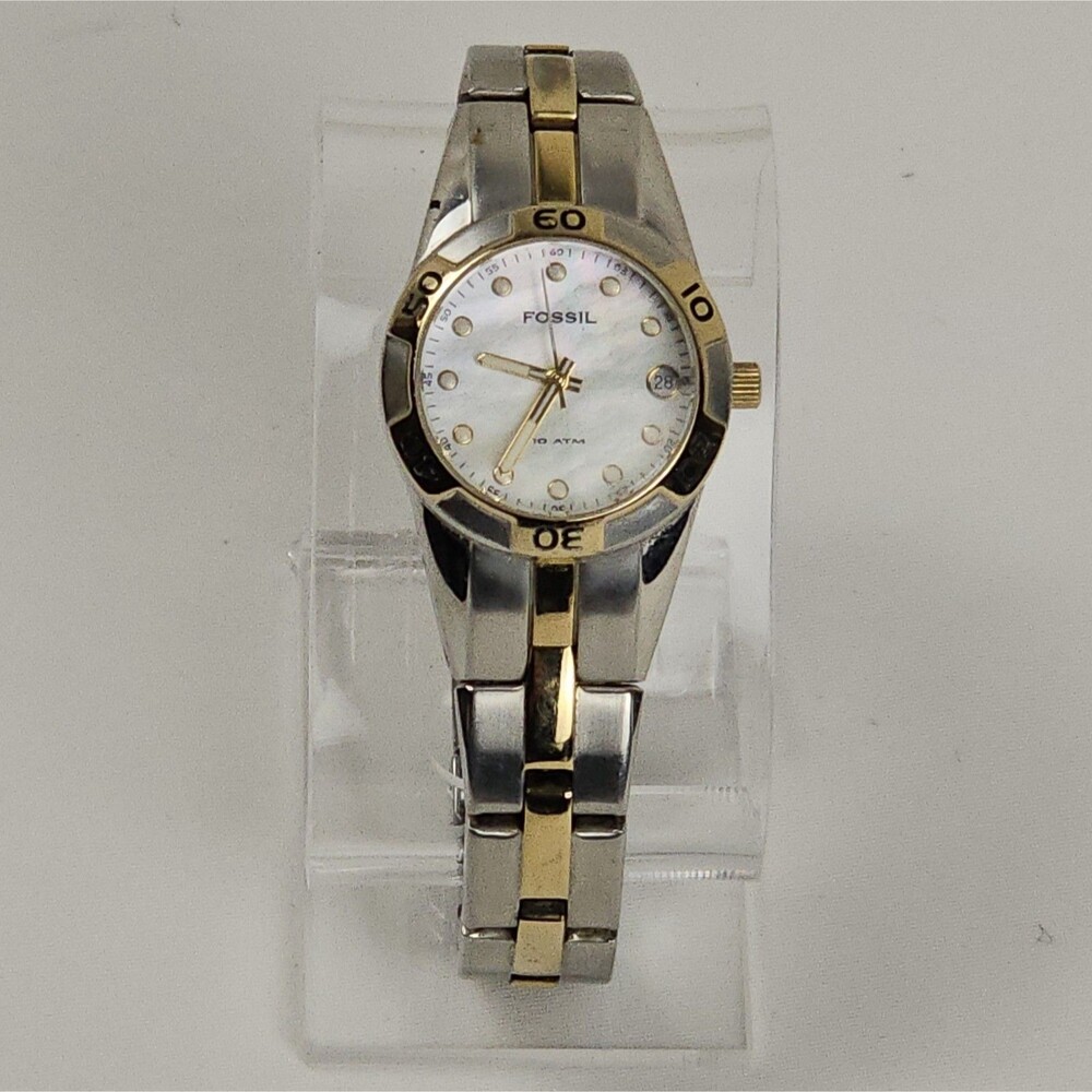 Fossil Women’s Two Tone Stainless Steel Pearl Dial 10 ATM Date Watch